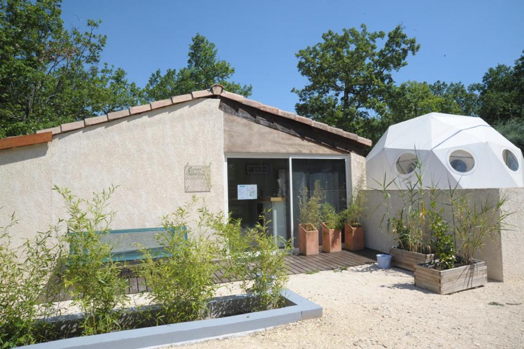 Hotel Domaine de Chaussy Lagorce  Extérieur photo